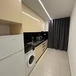 Kanaj And Apartman