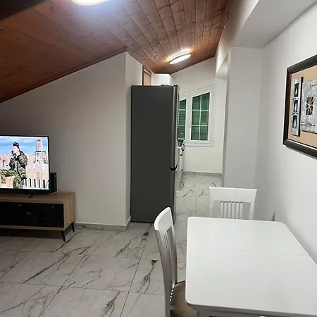 Apartment Kanaj And *