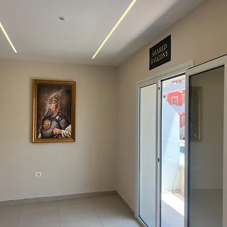 Kanaj And Appartement