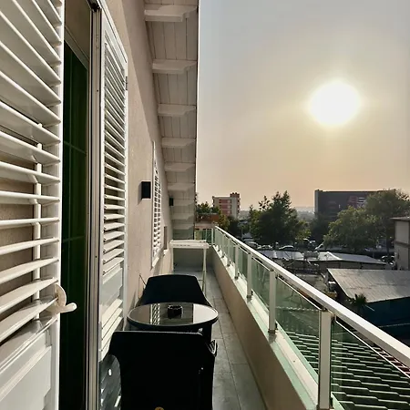 Kanaj And Apartamento Vlorë