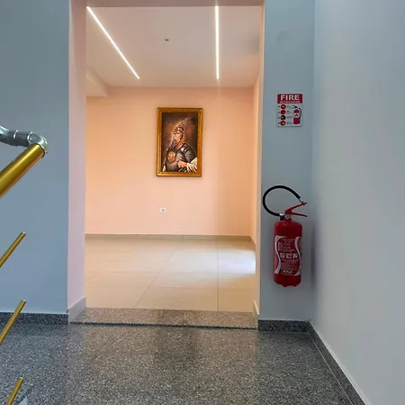 Kanaj And Apartamento